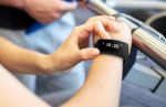 A sporthoz nem kell mobil a kezedbe, csak a csuklódra