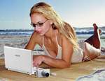 Itt az Asus EEE PC! Pehelysúlyú noti csak 79ezerért.