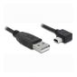 Delock USB A <-> USB mini B 5pin M/M adatkábel 2m 90°-os csatlakozó fekete